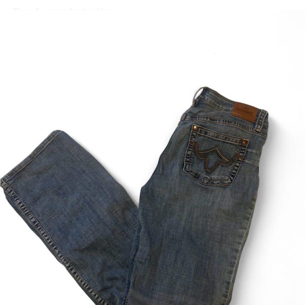 Woman’s Shyanne Bootcut Jeans